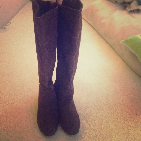 REDUCED BDG urban outfitters brown suede boot NWOT