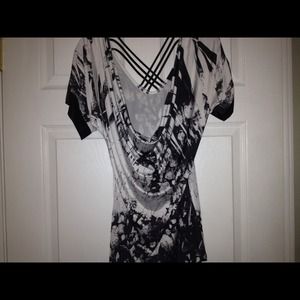 🎀Cute sexy top and black Capri leggings