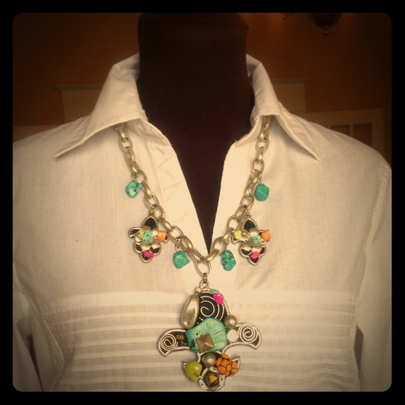 Colorful chunky necklace!