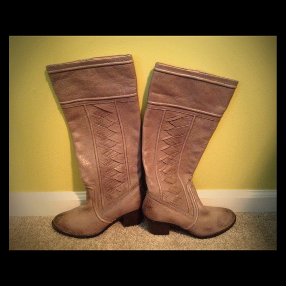 Fossil leather boots