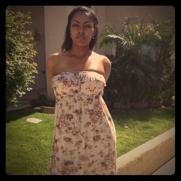 Floral strapless