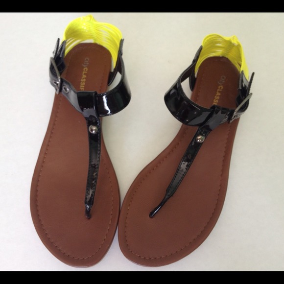 Shoes - Black & Neon Yellow Sandals 8 1/2