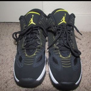 ❌SOLD❌Air Jordan XI IE Low Black/Zest