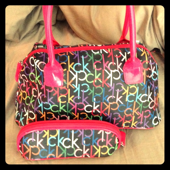 CalvinKlein purse n make-up bag