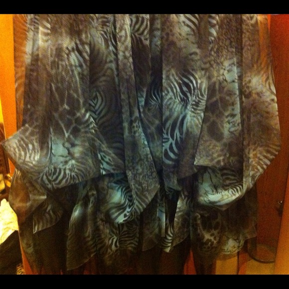 Pretty dress - Picture 3 of 3