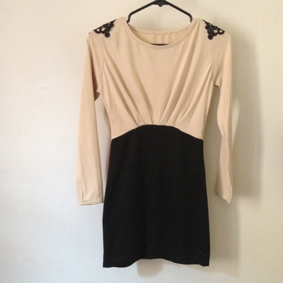 ❗SOLD❗Beige Black Lace Dress