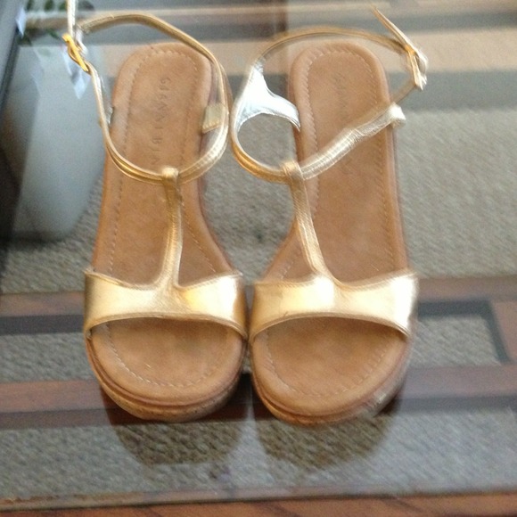 Gianni Bini Wedges - Picture 3 of 3