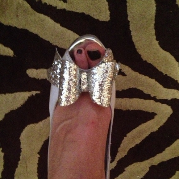 Silver satin shoes. So cute!! - Picture 2 of 4