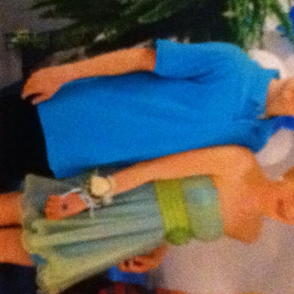 Formal dress. - Picture 2 of 3