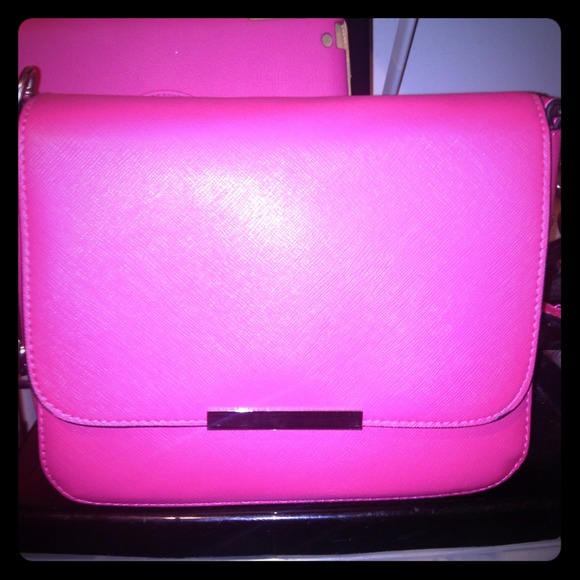Hot pink shoulder bag!!