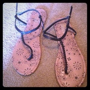 BLACK POPPY Braided black strap sandals