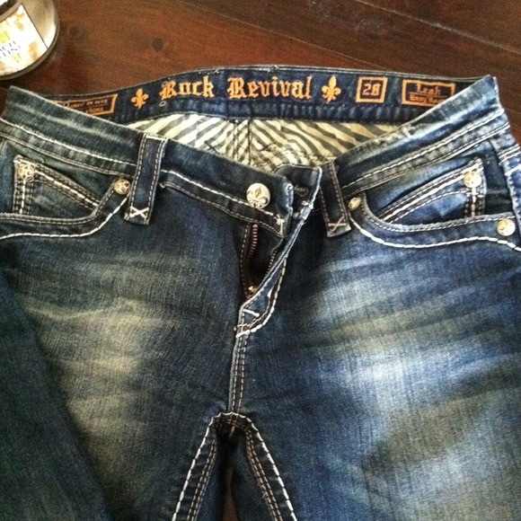 Rock Revival Jeans👍 - Picture 3 of 3