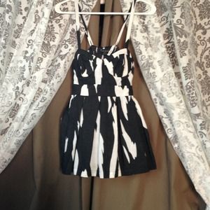 SUPER CUTE SPAGHETTI STRAP BLOUSE