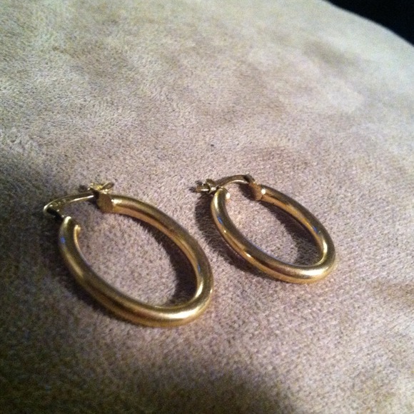 14 karat gold Earrings