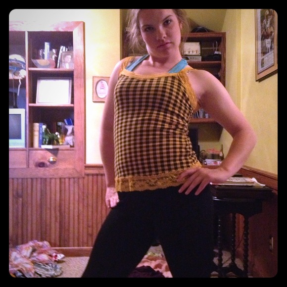 Yellow checker tank