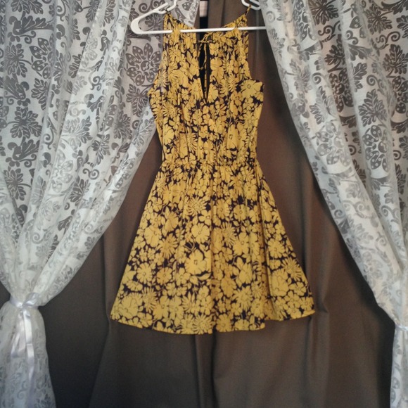 ADORABLE FLORAL PRINT DRESS