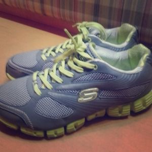 Like New Skechers