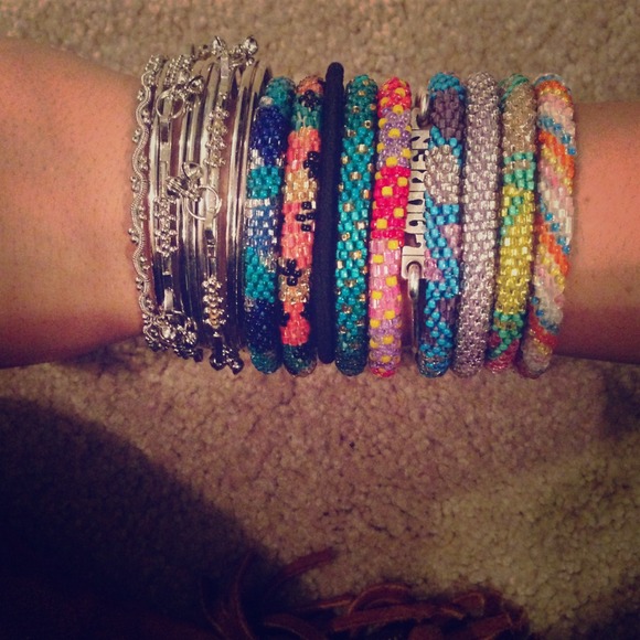 Set of 9 silver bangles
