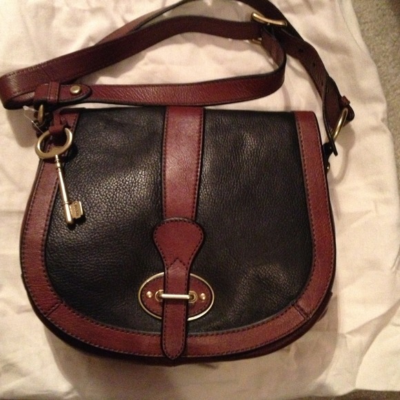 Authentic Fossil cross body bag( NWT)