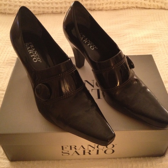 🚫SOLD🚫Franco Sarto Black Pump