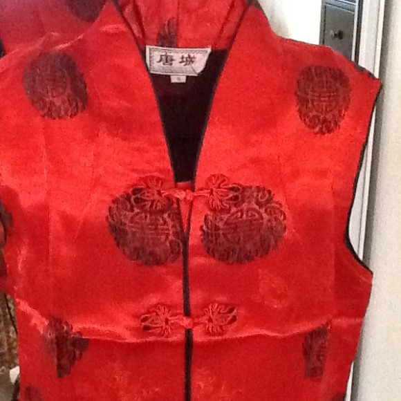 Pretty Asian Style Top - Picture 2 of 4