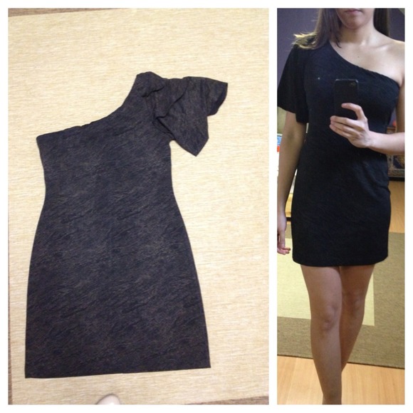 Party dress - Picture 1 of 1