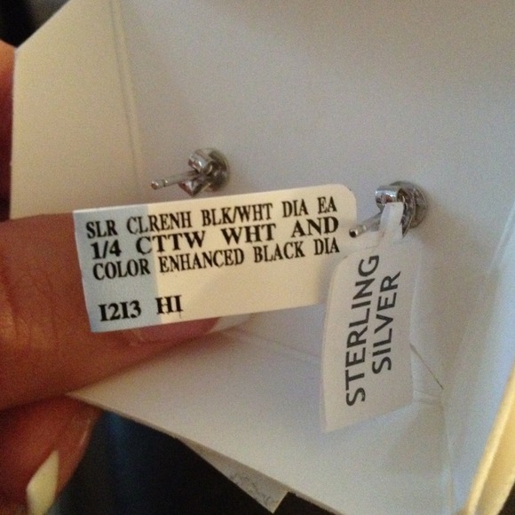 Brand New Black diamond earrings - Picture 2 of 4