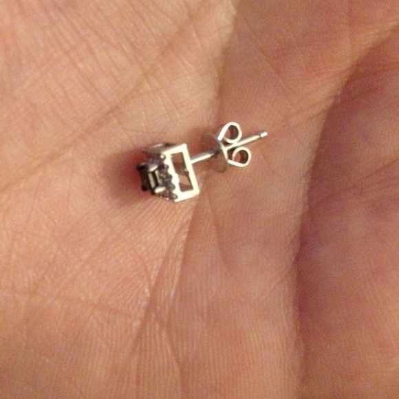 Brand New Black diamond earrings - Picture 4 of 4