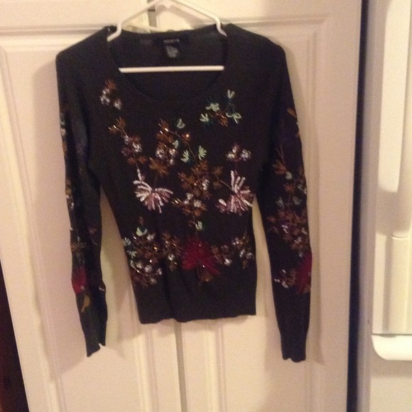 SOLD!!!?  Sweater from Arden b