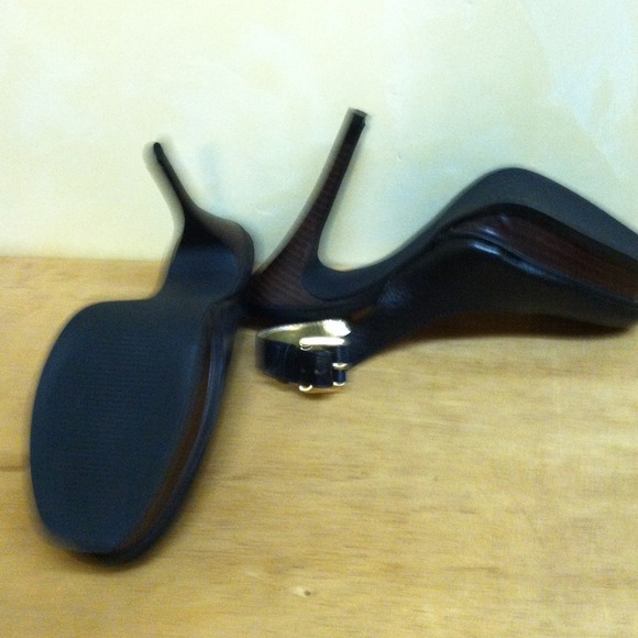 👠Colin Stuart black heels👠 - Picture 2 of 3