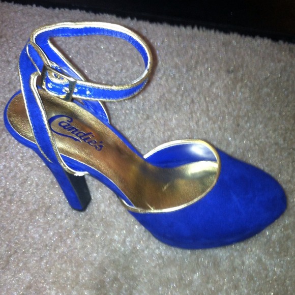 Shoes - Picture 2 of 2
