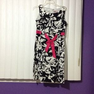 Black and white dress with hot pink bow