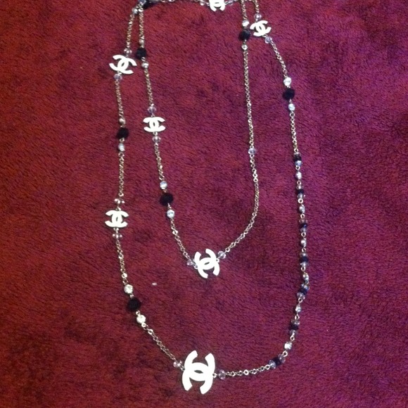Channel Necklace