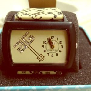 Brand new Gwen steffani watch