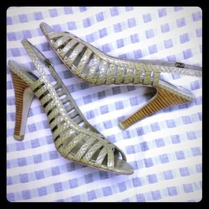 Steve Madden taupe snake skin sling-backs