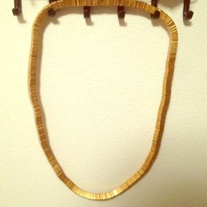 *SOLD IN BUNDLE* AMAZING gold leaf necklace