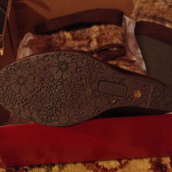 REDUCED. Brown wedge furry boots. Mid calf - Picture 2 of 4