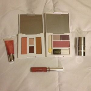 Price reduced! Clinique bundle!