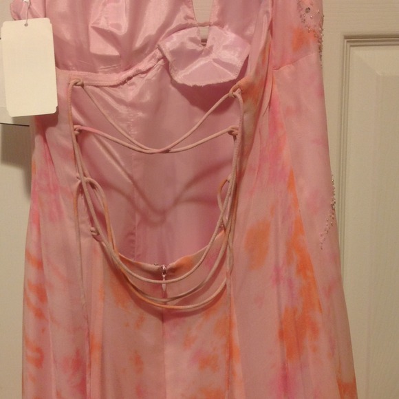 Pink prom dress. Never worn! - Picture 4 of 4