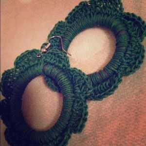 HOLD💚Handmade green floral earrings