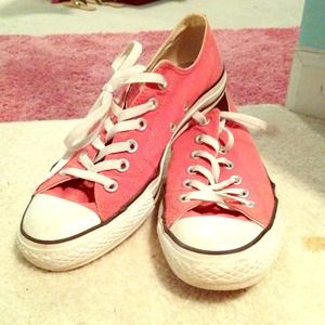 Coral Converse!