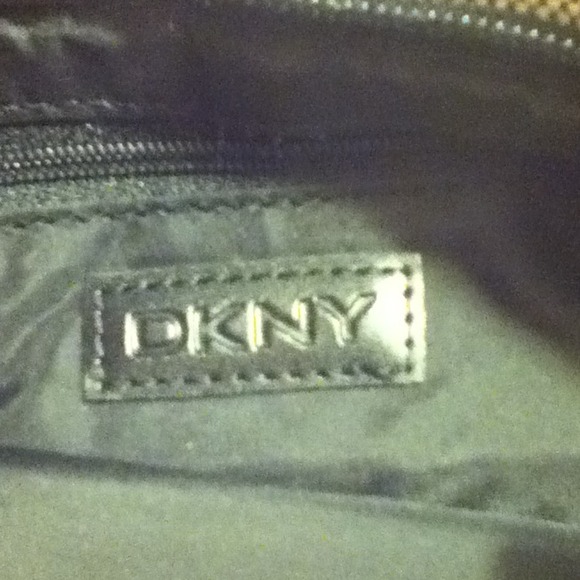 DKNY small handbag - Picture 2 of 3