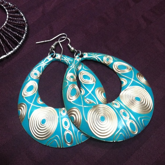 Super cute earring lot! - Picture 2 of 4