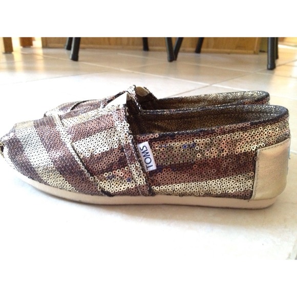 Sequined Toms