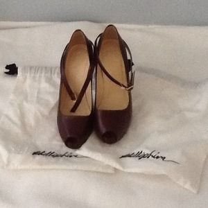 3.1 Phillip Lim oxblood peepholes size 37