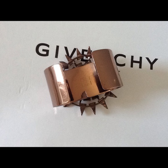 Givenchy cuff - Picture 2 of 4