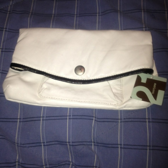 Forever 21 Handbags - 🚫SOLD🚫 White envelope clutch w/black piping