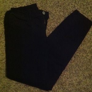 Black American eagle jeggings.