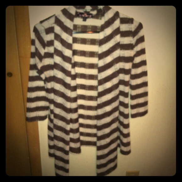 Short sleeve blouse thingy