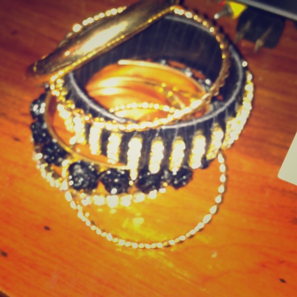 Bracelets set